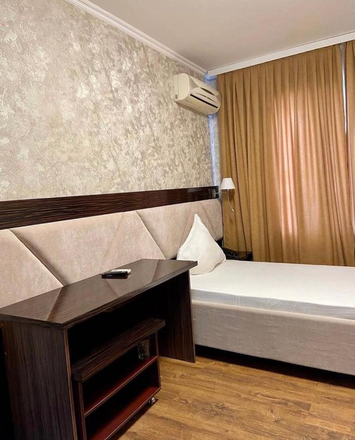 Diar Hotell Atyraū Exteriör bild